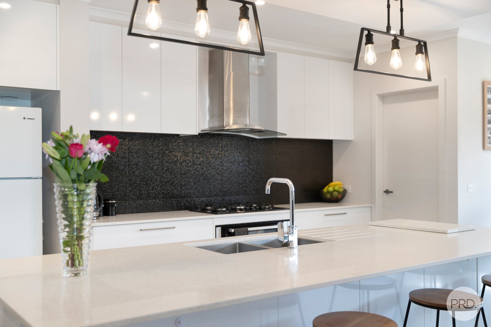 29 O'Shannassy Parade LUCAS 4