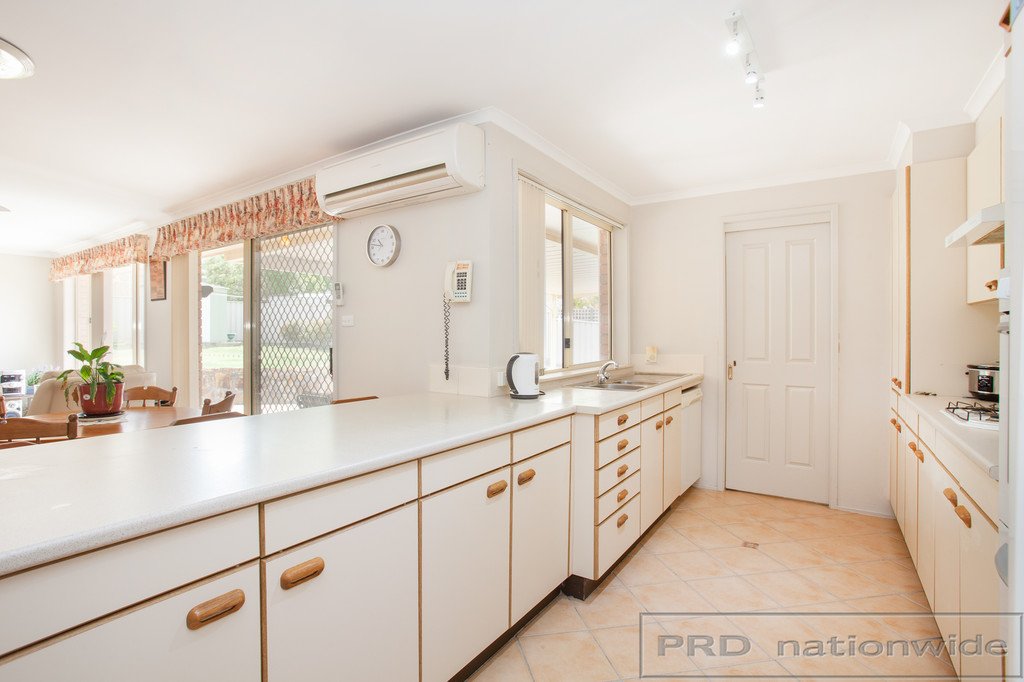 29 Pacific Crescent ASHTONFIELD 10