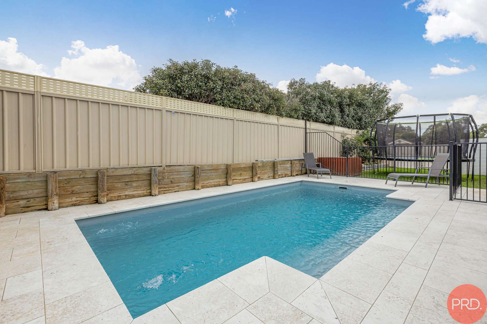 29 Parklands Road LARGS 8