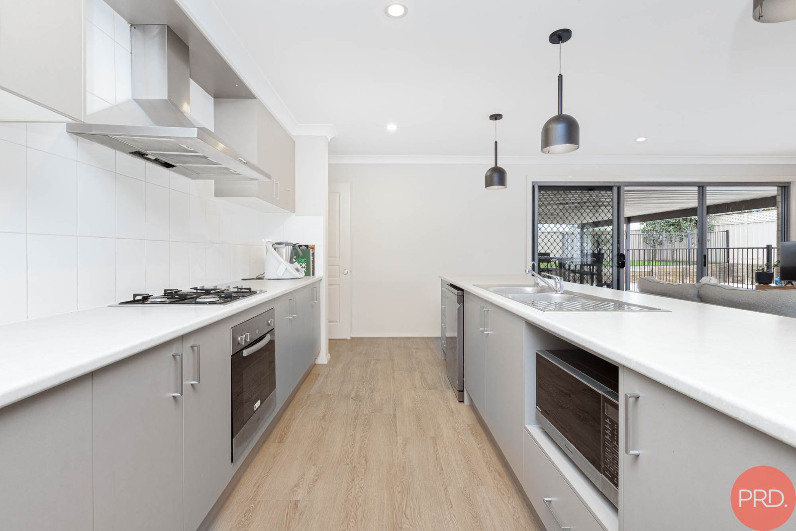 29 Parklands Road LARGS 9