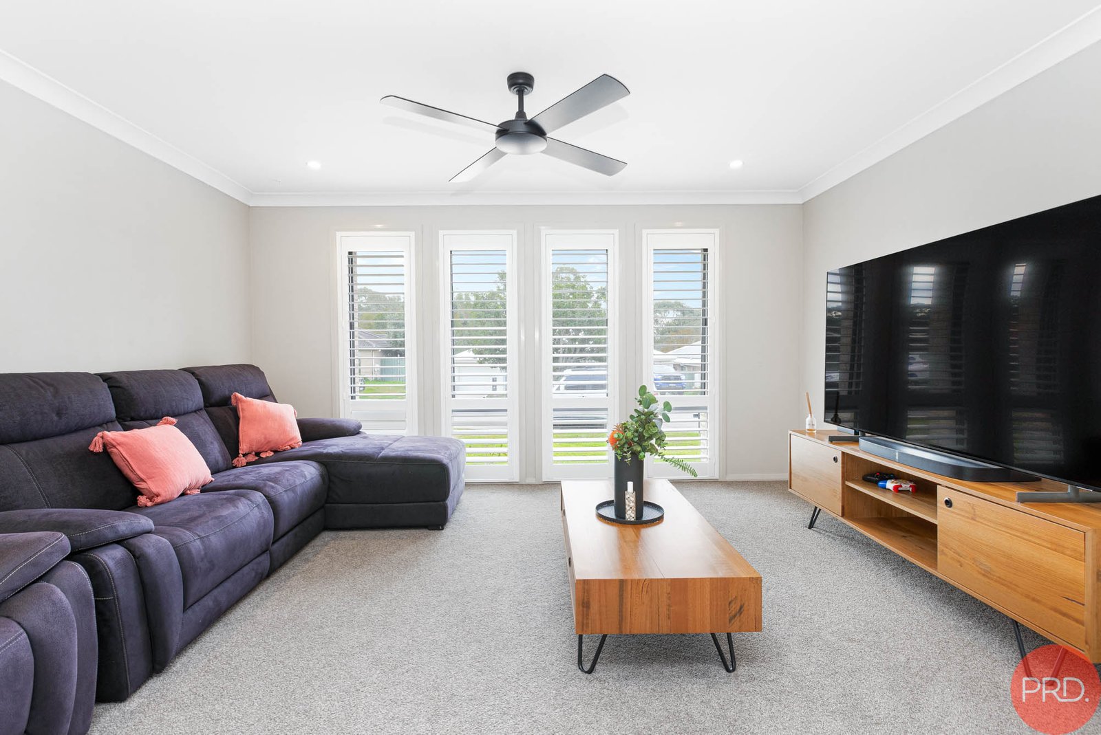 29 Parklands Road LARGS 15