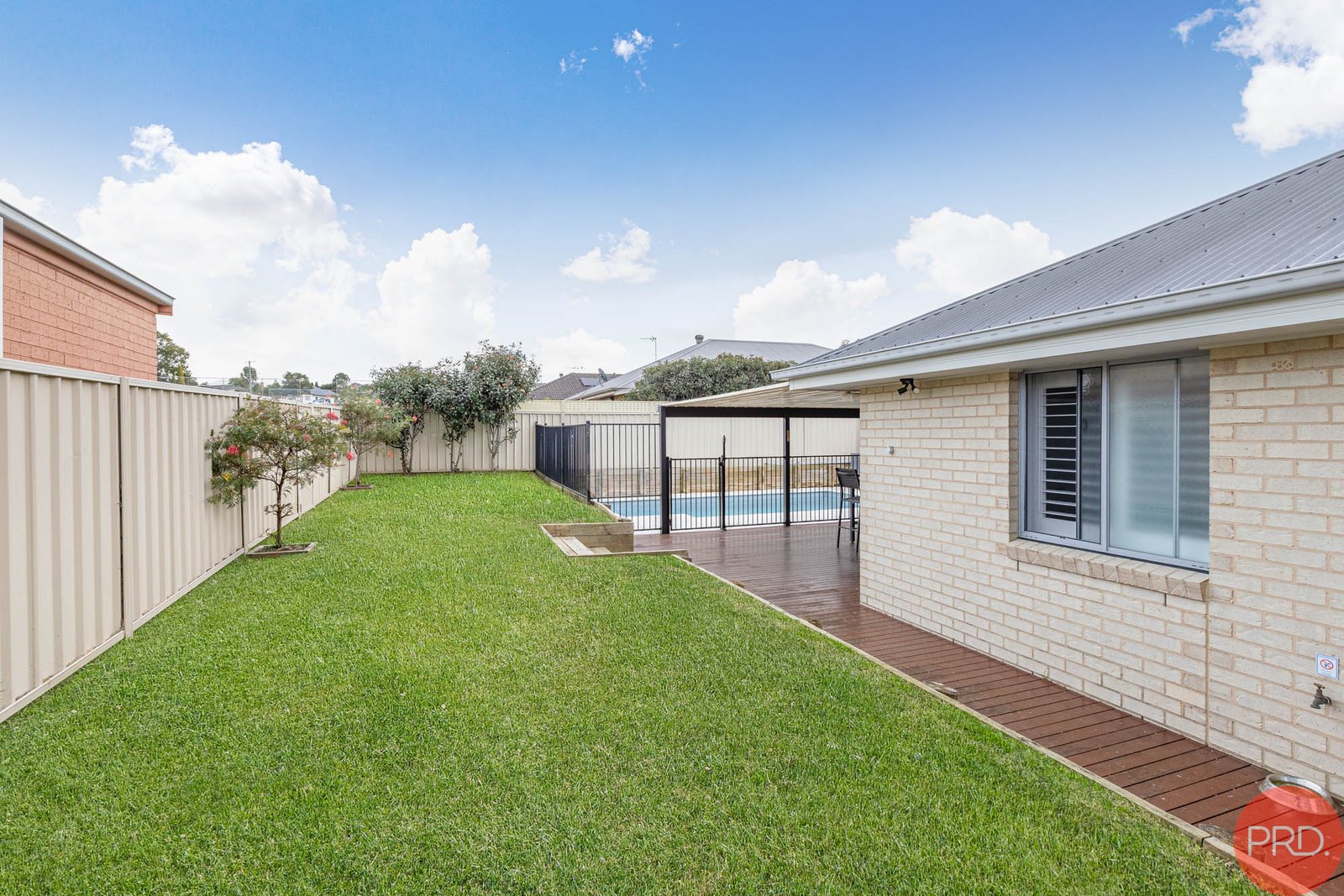 29 Parklands Road LARGS 32