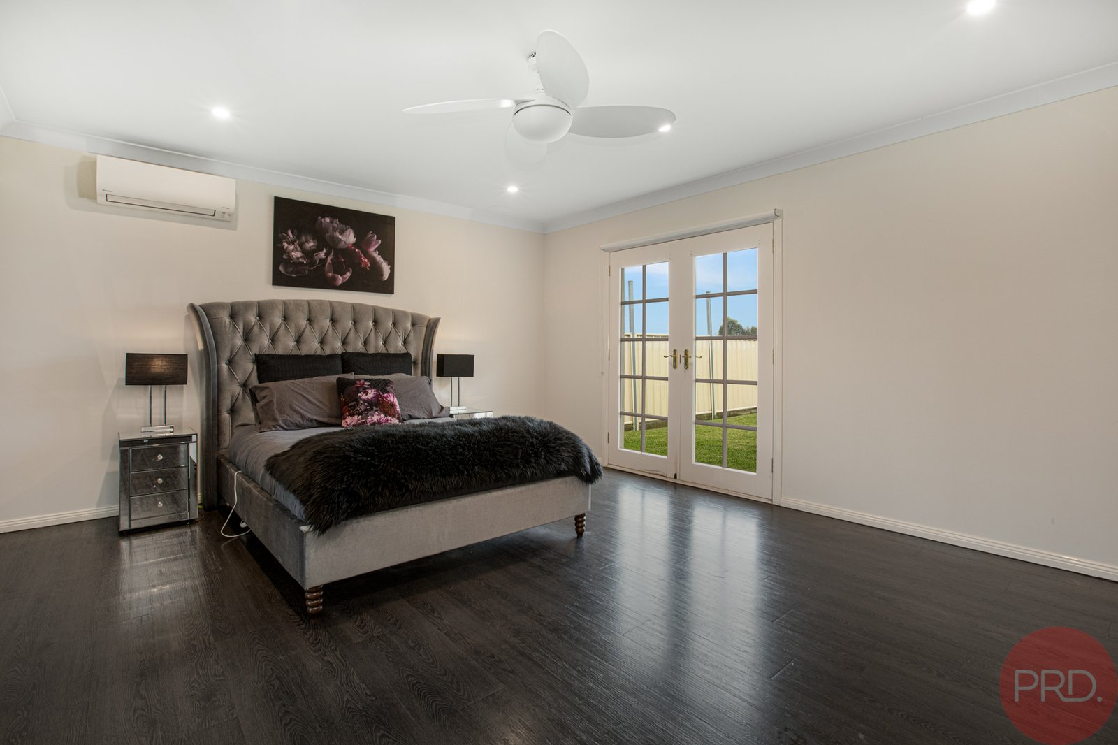 29 Parkside Crescent THORNTON 8