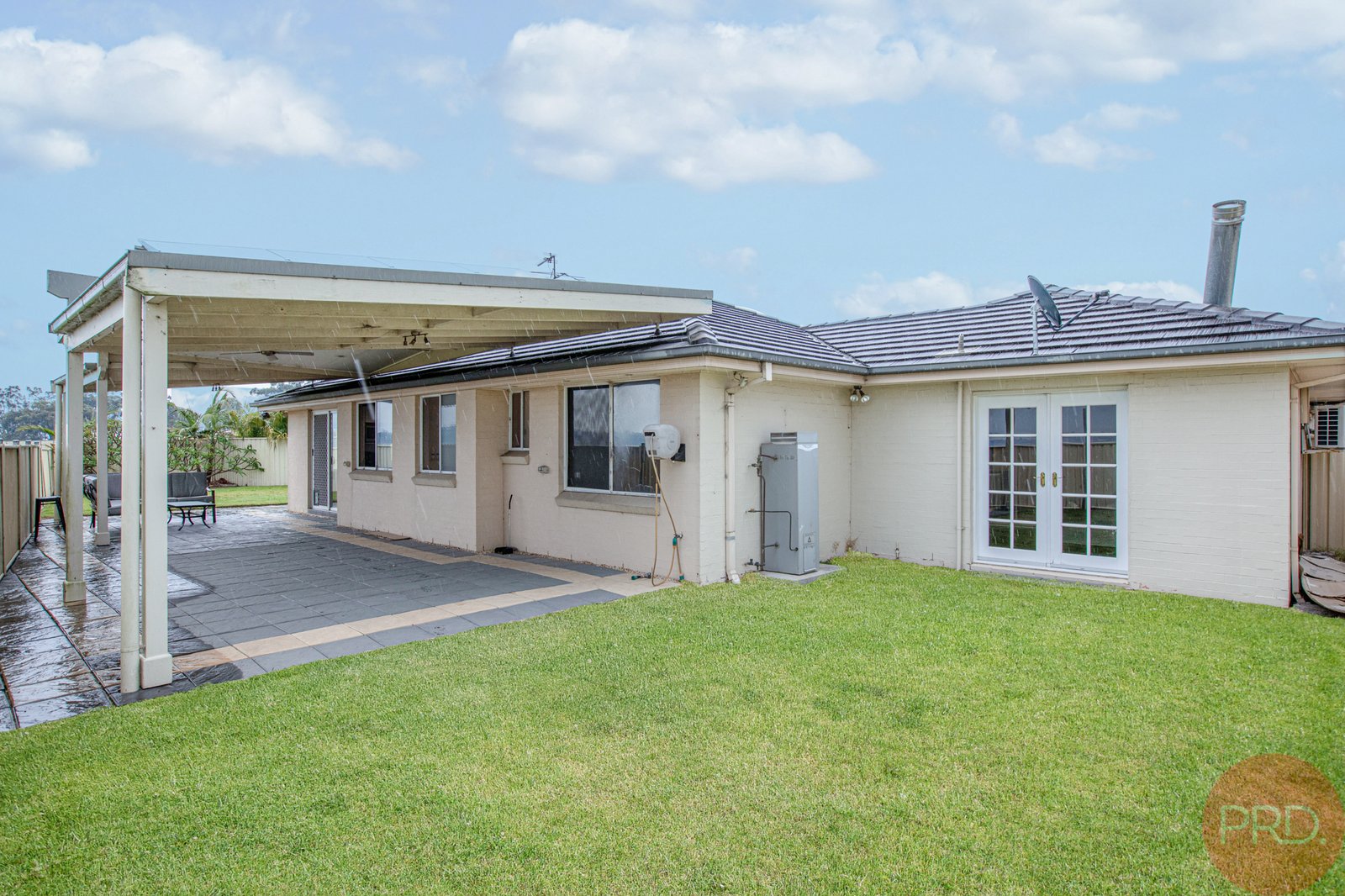 29 Parkside Crescent THORNTON 15