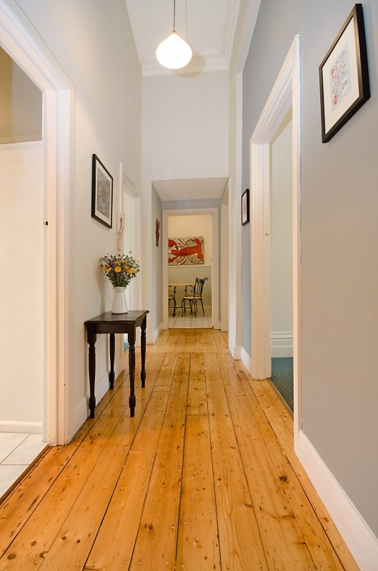 Gallery: 2/9 Pevensey Crescent