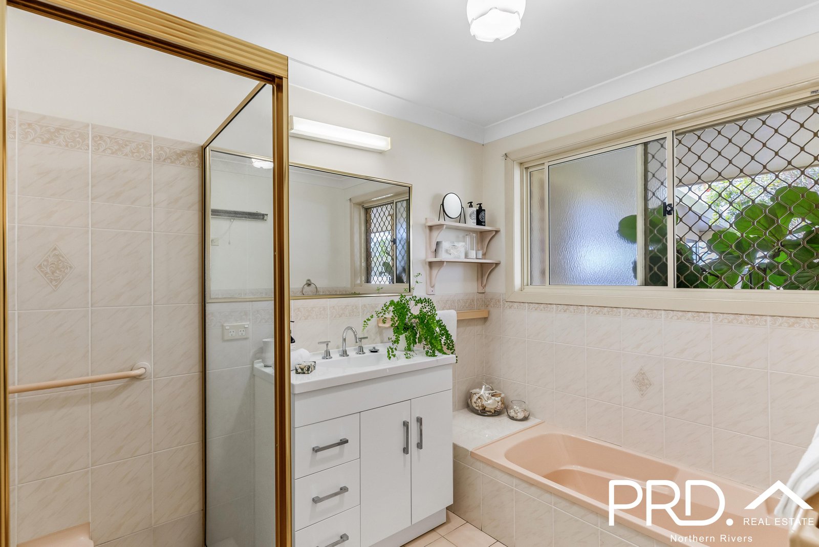 29 Pleasant Street GOONELLABAH 14