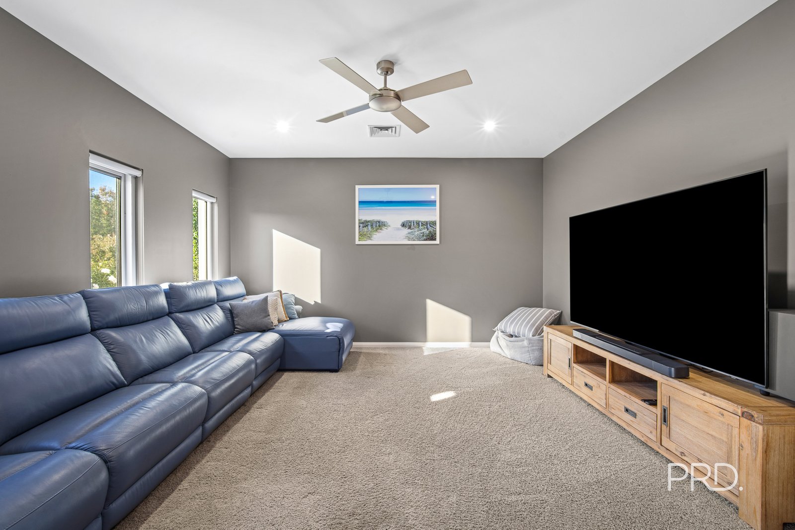 29 Plunkett Drive LAKE ALBERT 8