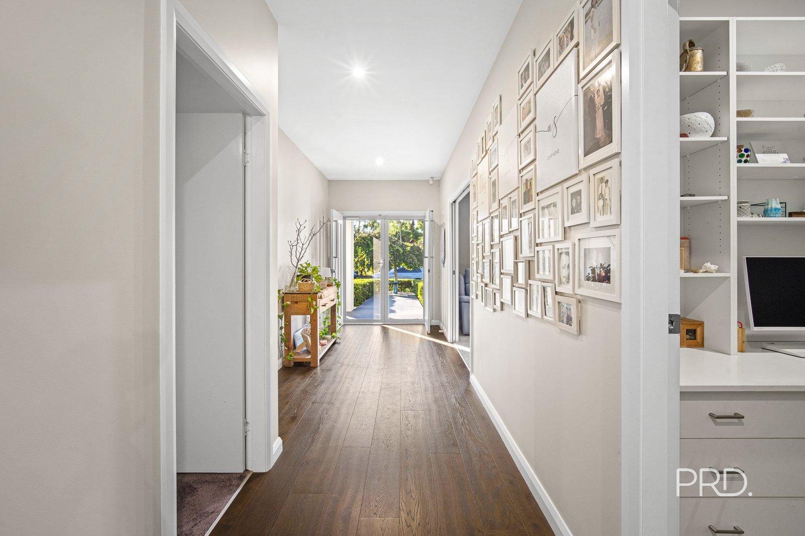 29 Plunkett Drive LAKE ALBERT 12