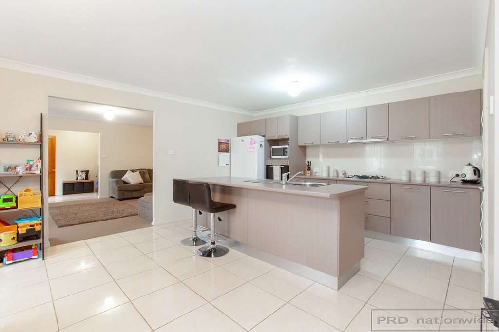 29 Pumphouse Crescent RUTHERFORD 8