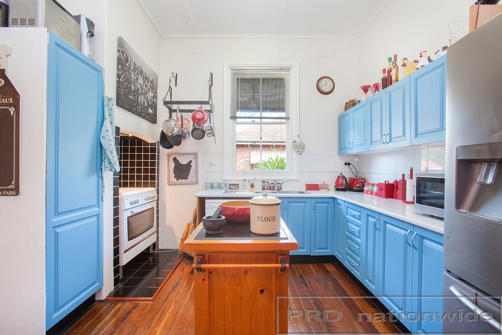 29 Queen Street LORN 6