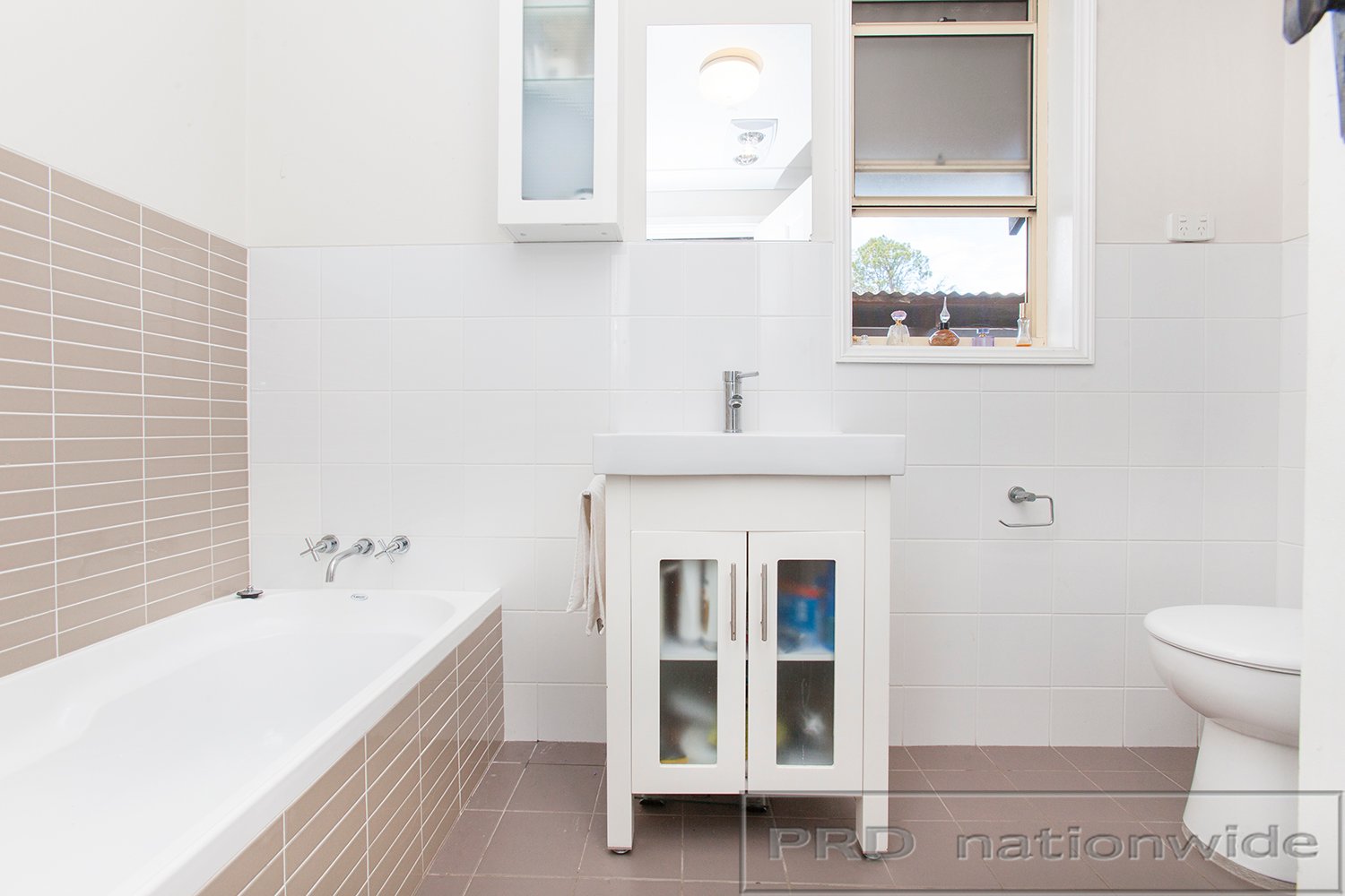 29 Queen Street LORN 9