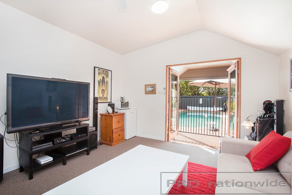 29 Queen Street LORN 17