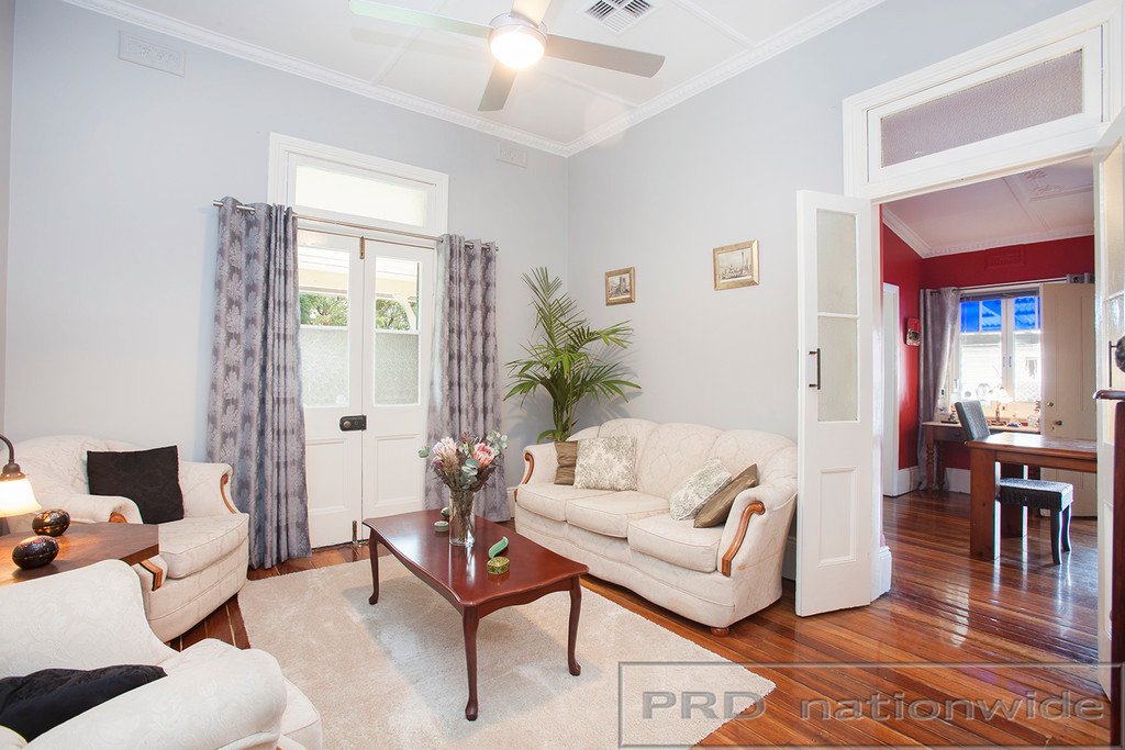 29 Queen Street LORN 4