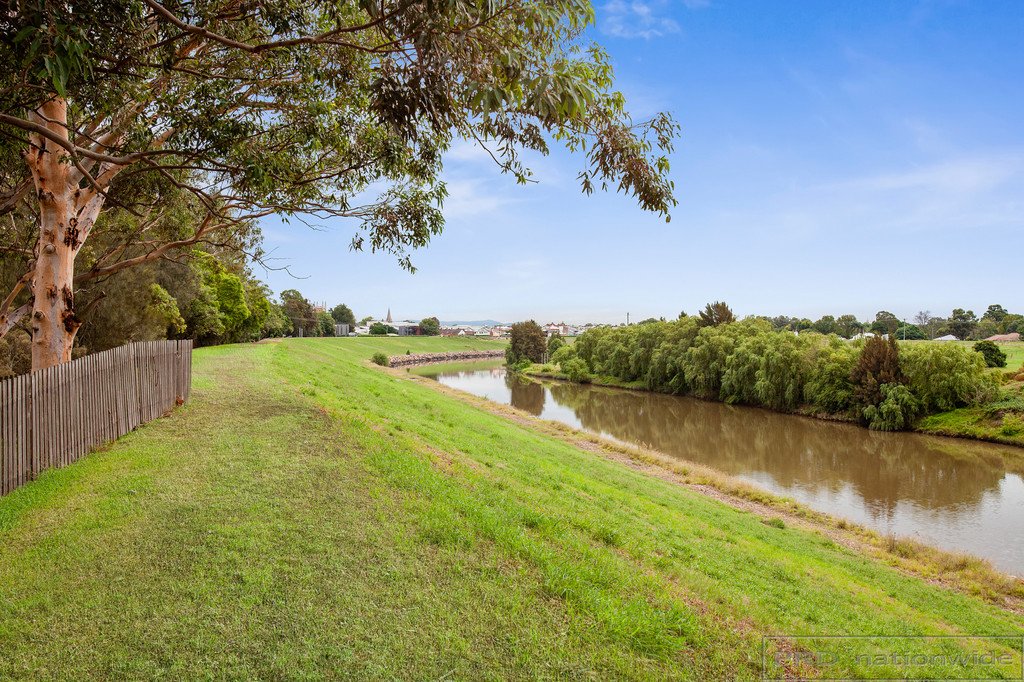 29 Robins Street HORSESHOE BEND 18
