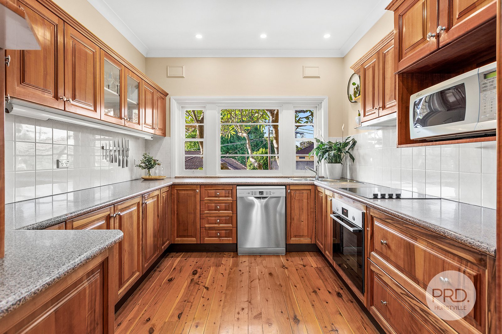 29 Rosebank Crescent HURSTVILLE 4