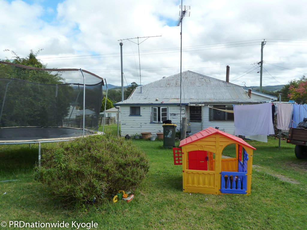 29 Roseberry Street WOODENBONG 2