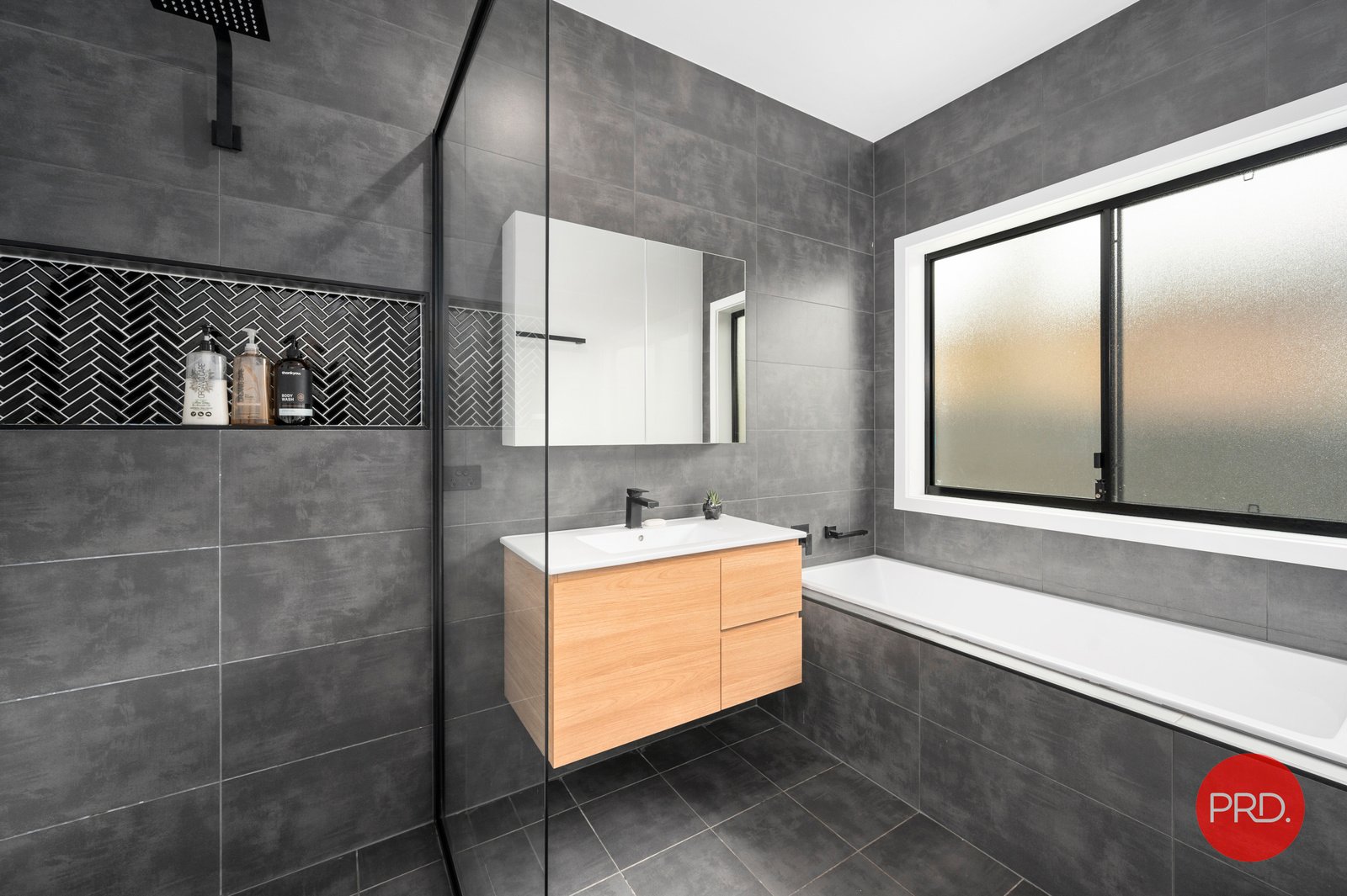 29 Rutland St  BONVILLE 18