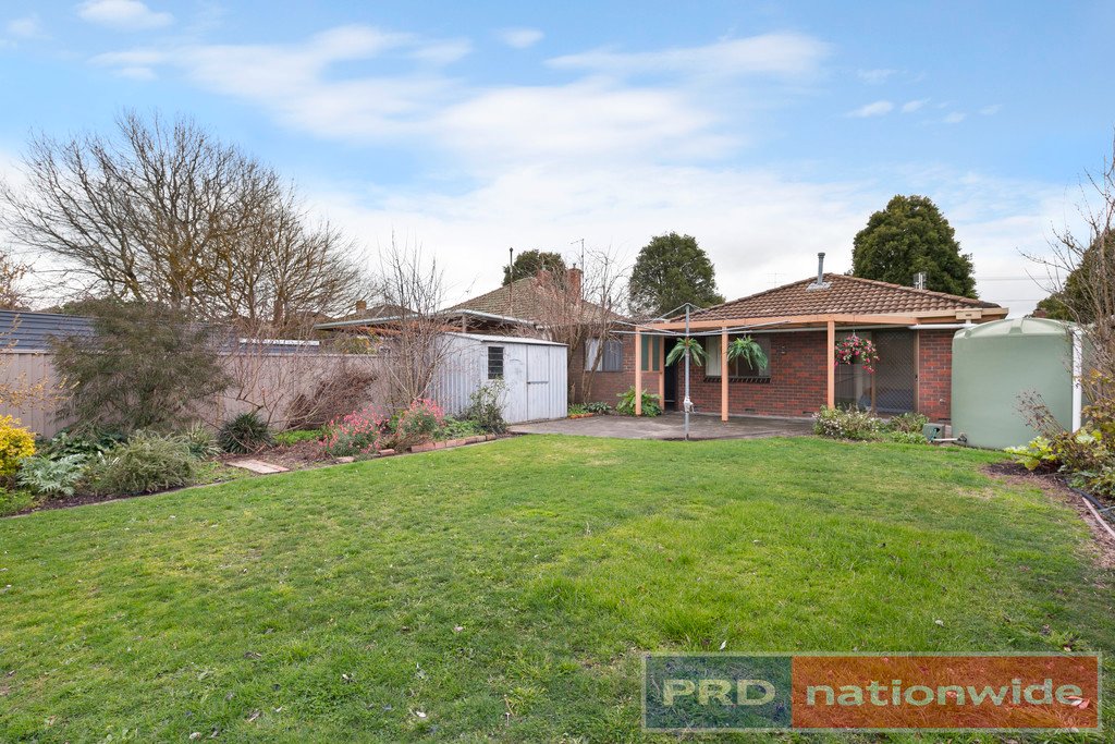 29 Salisbury Avenue NEWINGTON 19