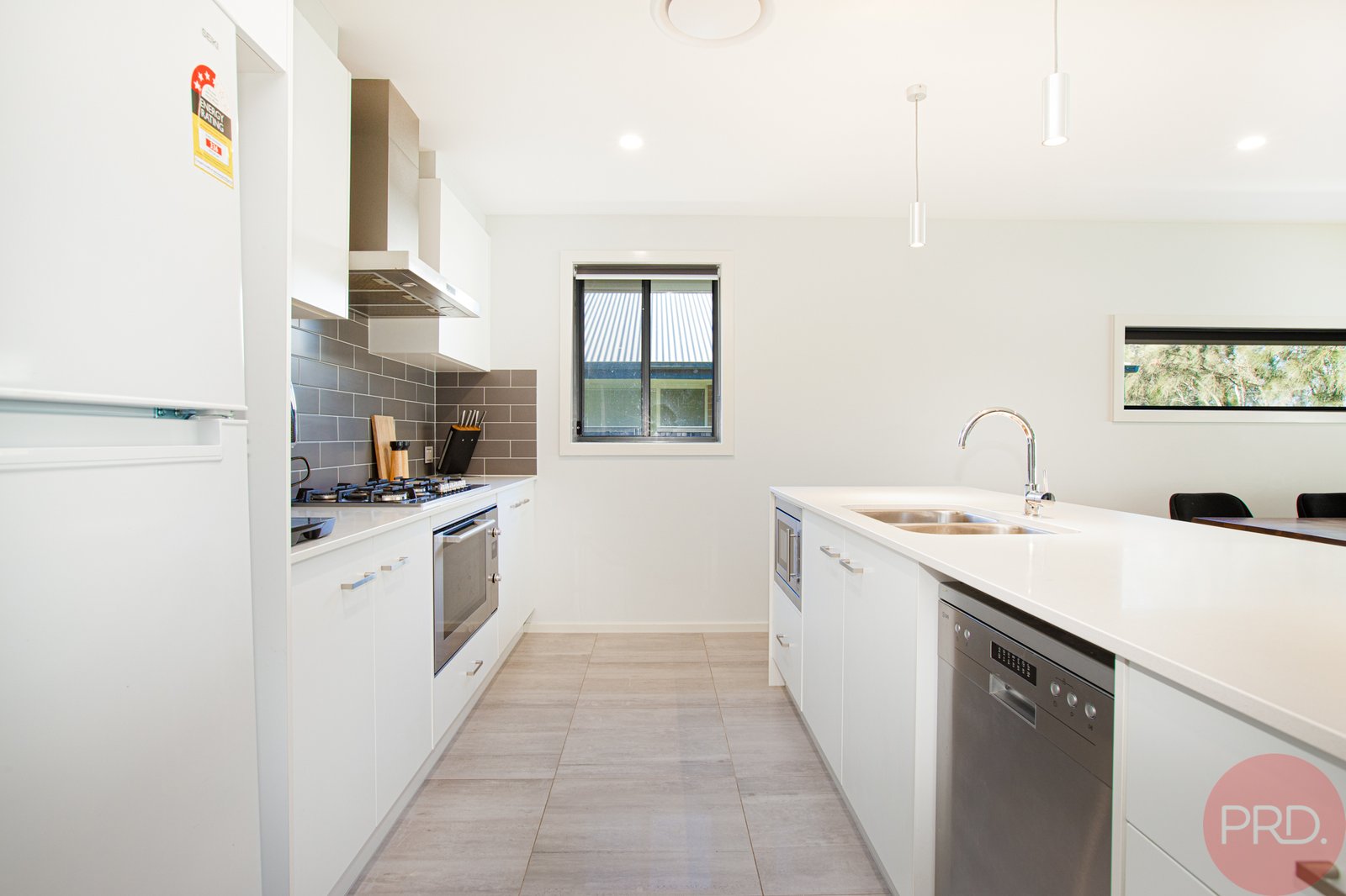 29 Sandridge Street THORNTON 4