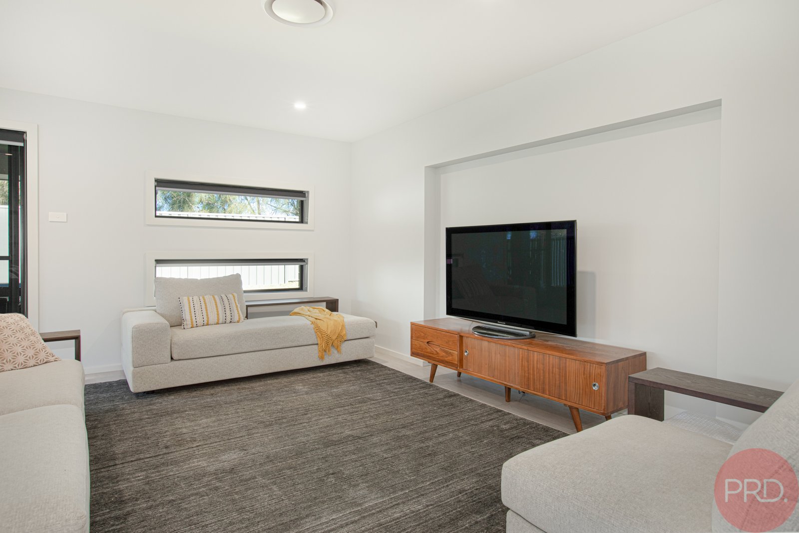 29 Sandridge Street THORNTON 8