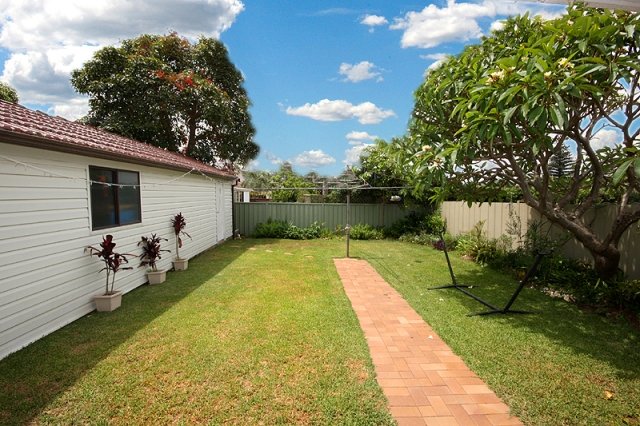 29 Scarborough Street MONTEREY 8