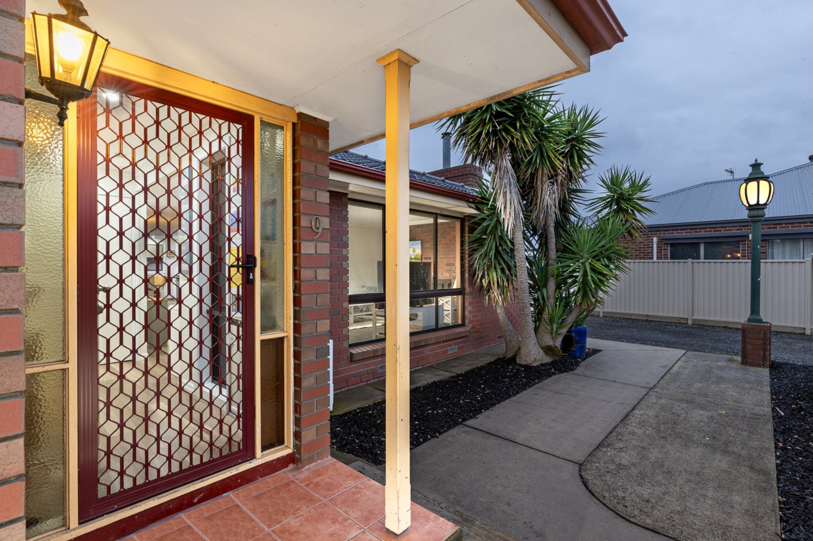 Gallery: 2/9 Sharpes Road