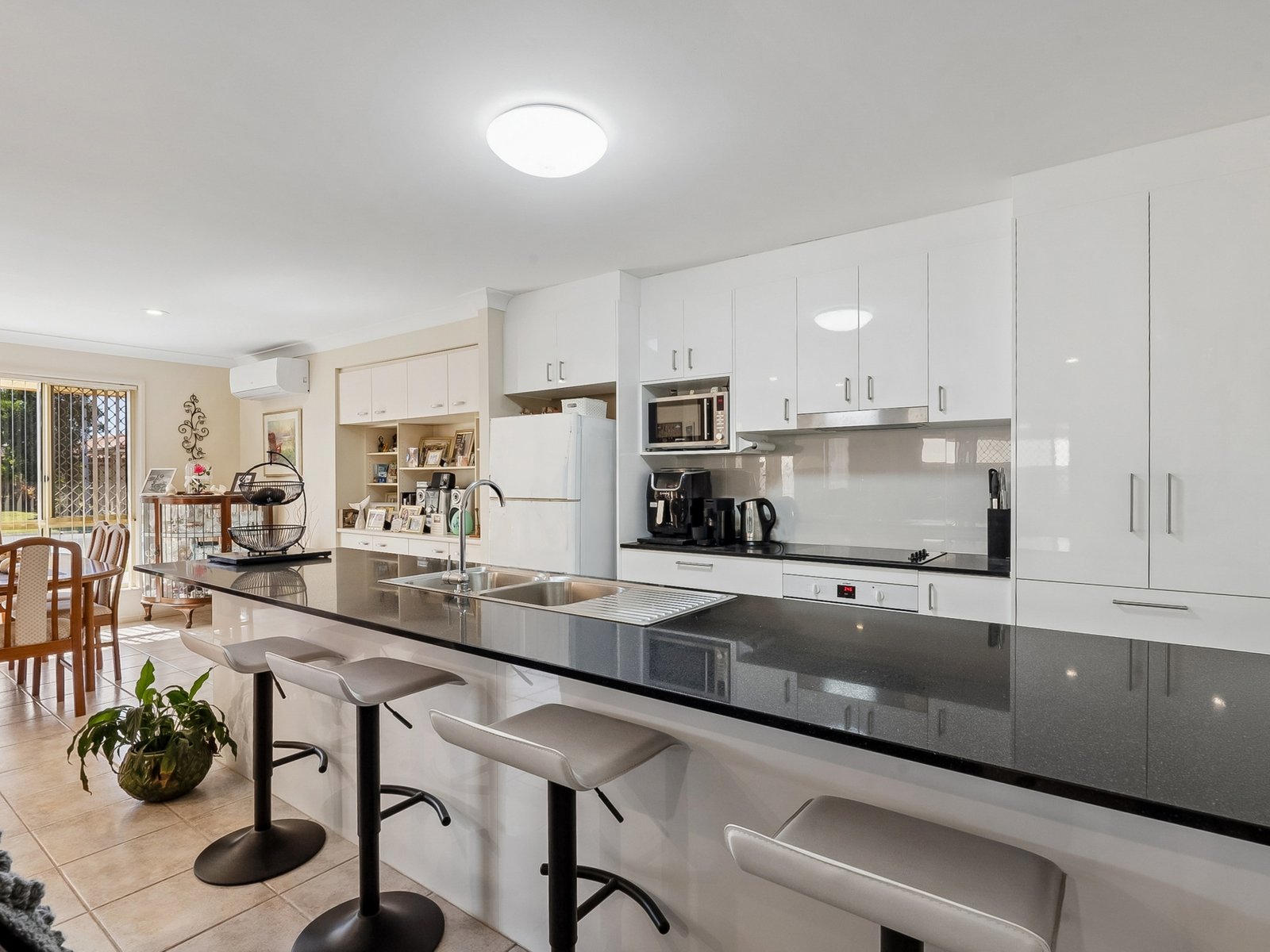 2/9 Shore Place KINGSCLIFF 3