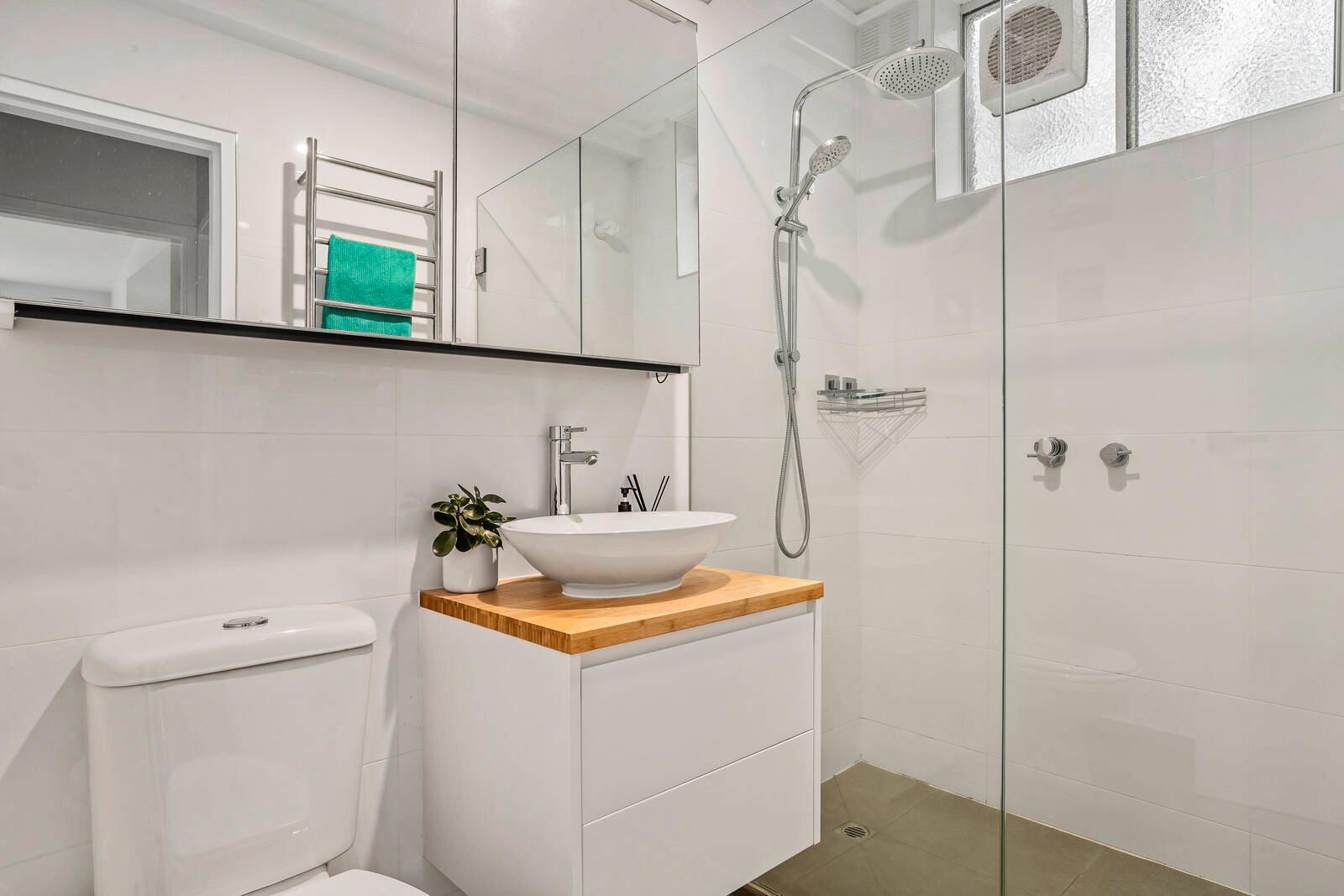 Real Estate and Property in 2/9 Somerset Street, Richmond, VIC