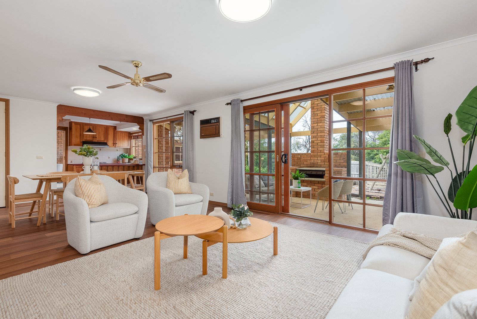 Gallery: 29 Springhurst Crescent