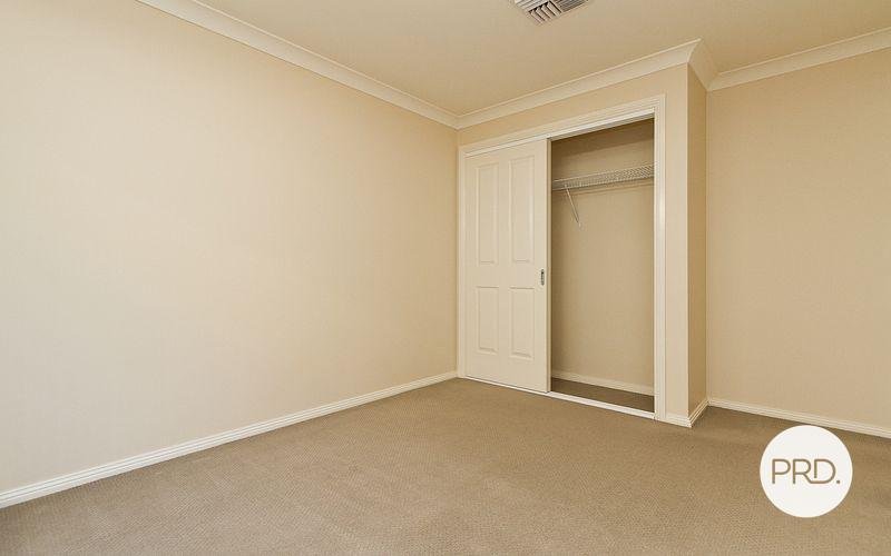 29 Squirrel Glider Drive THURGOONA 9
