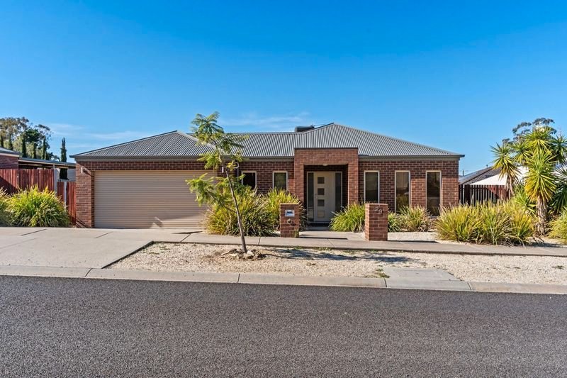 29 St George Park Drive KANGAROO FLAT 1