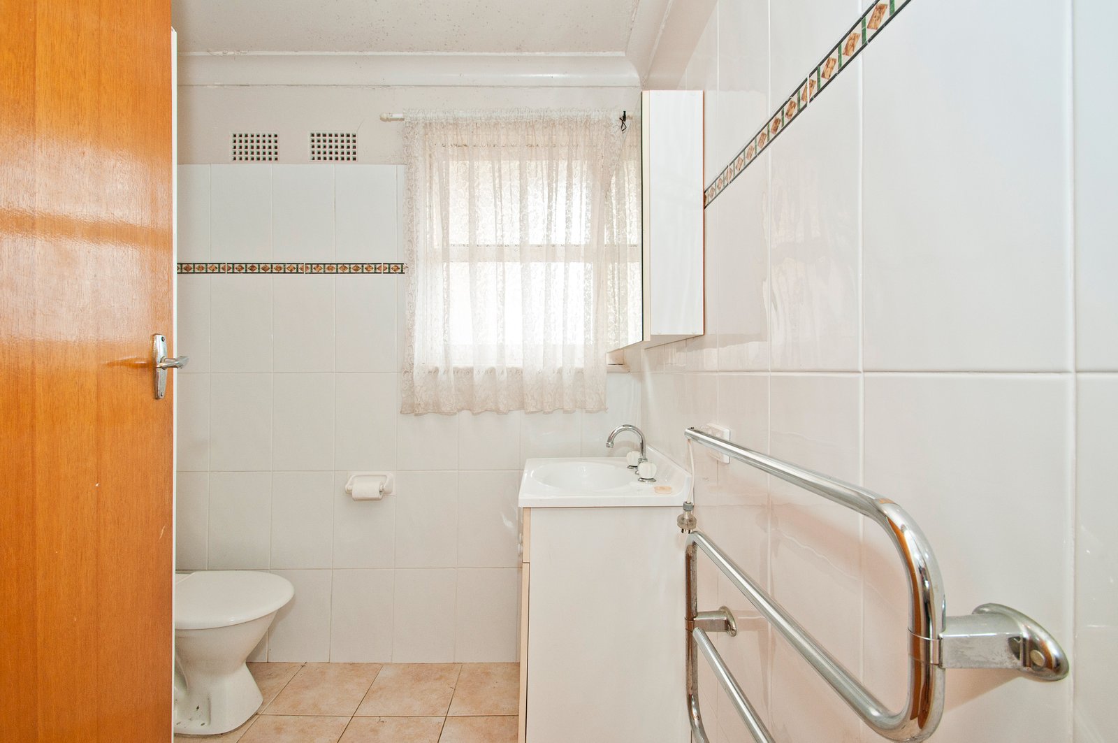 2/9 St Lukes Ave  BROWNSVILLE 6