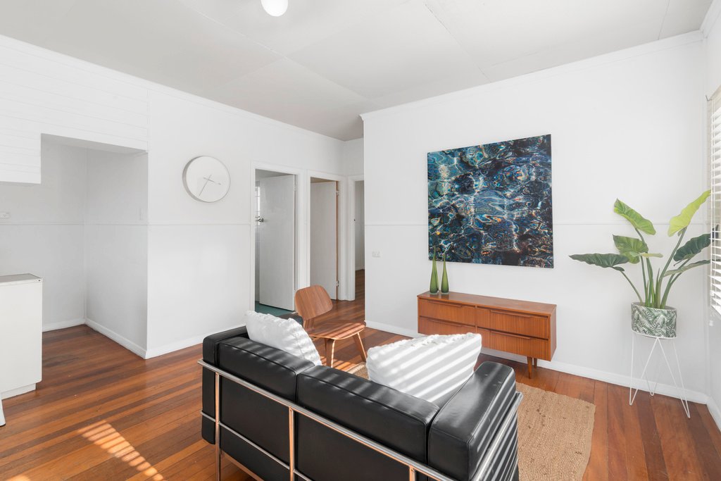 29 Stapylton St  COOLANGATTA 4