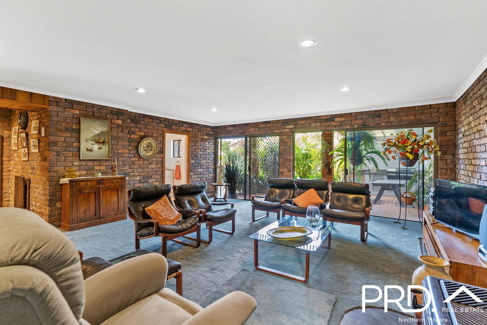 29 Sunset Drive GOONELLABAH 10