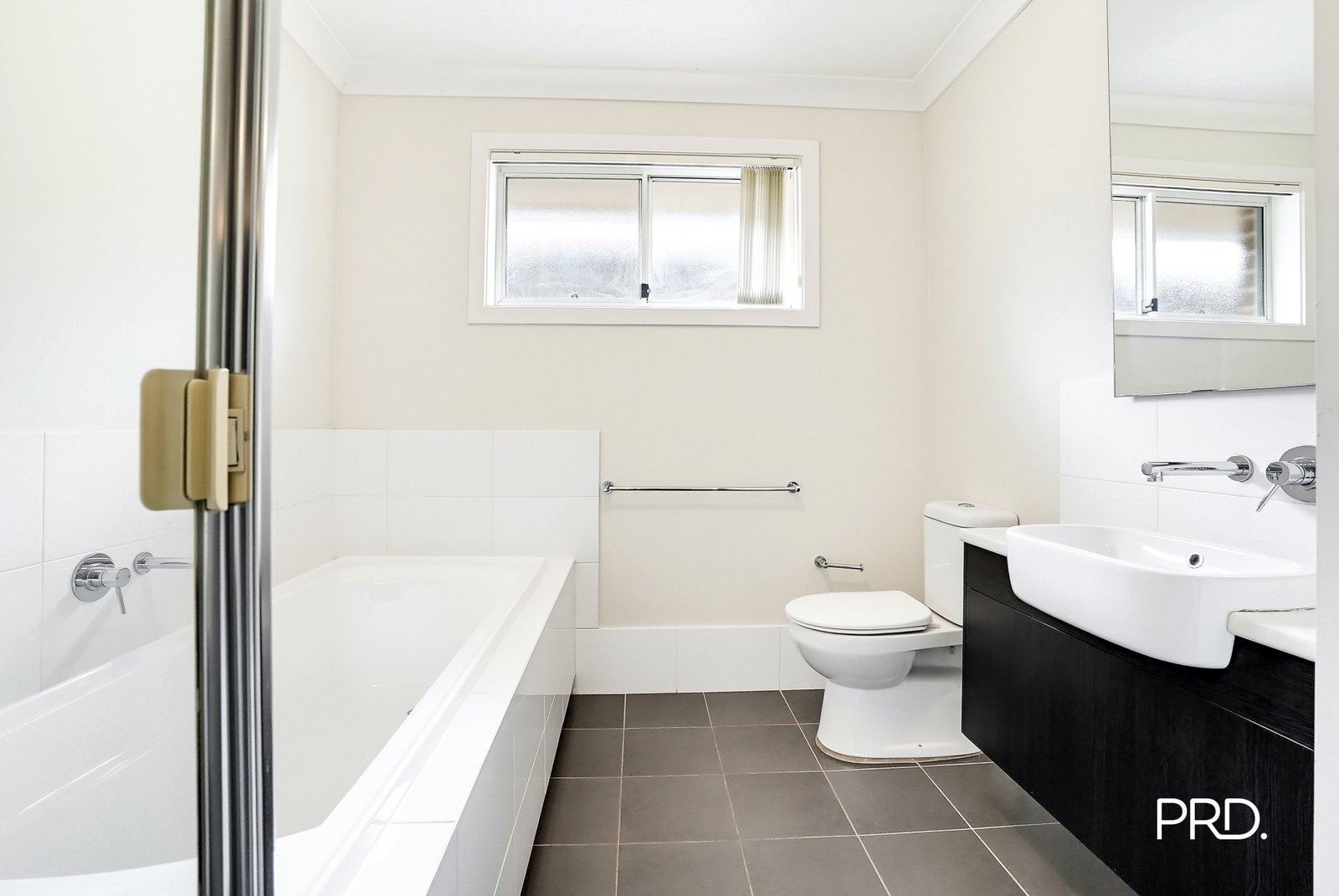 29 Sydney Smith Dr  Penrith 6