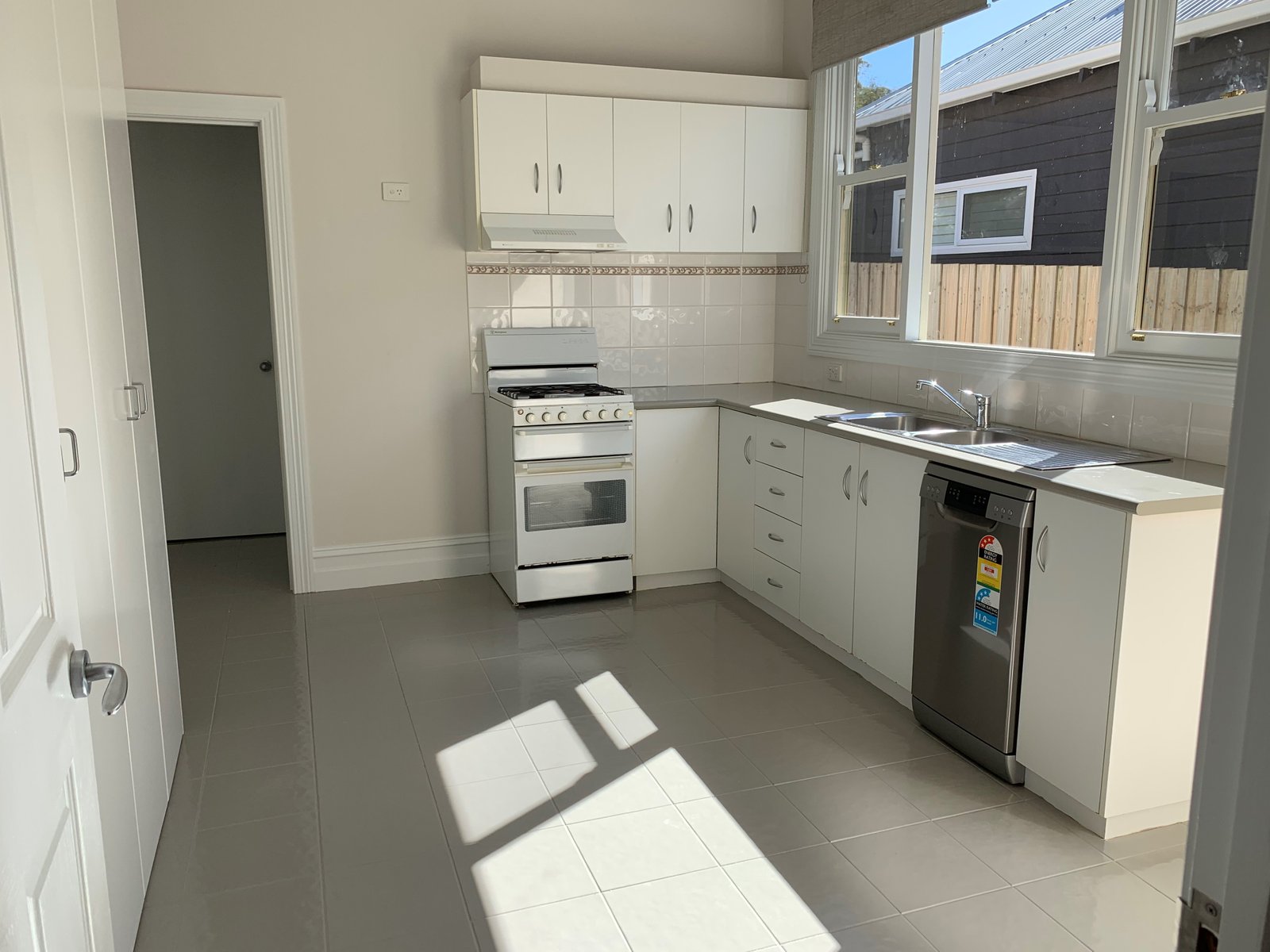 Gallery: 2/9 Thorne Street
