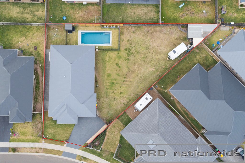 29 Threadtail Street CHISHOLM 2