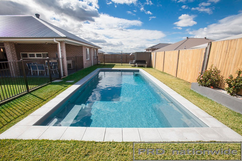 29 Threadtail Street CHISHOLM 6