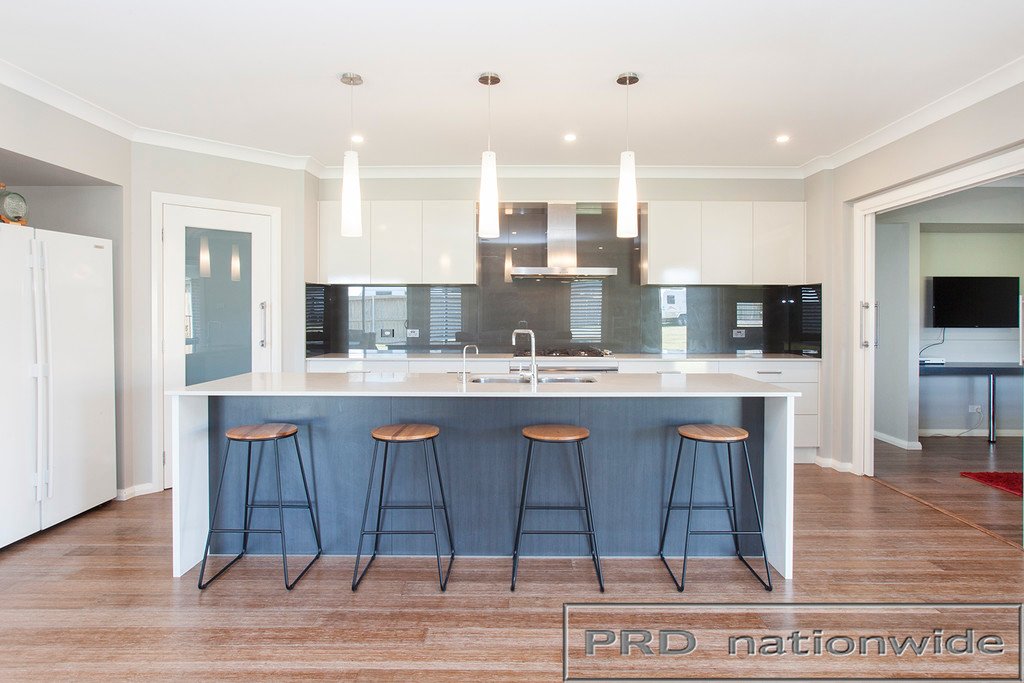 29 Threadtail Street CHISHOLM 14