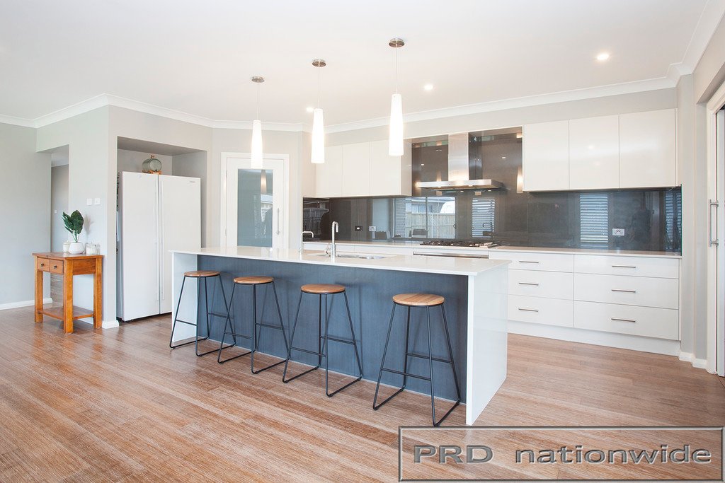 29 Threadtail Street CHISHOLM 16