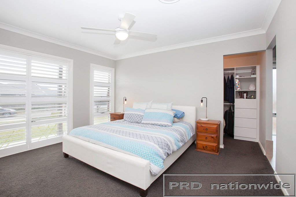 29 Threadtail Street CHISHOLM 18