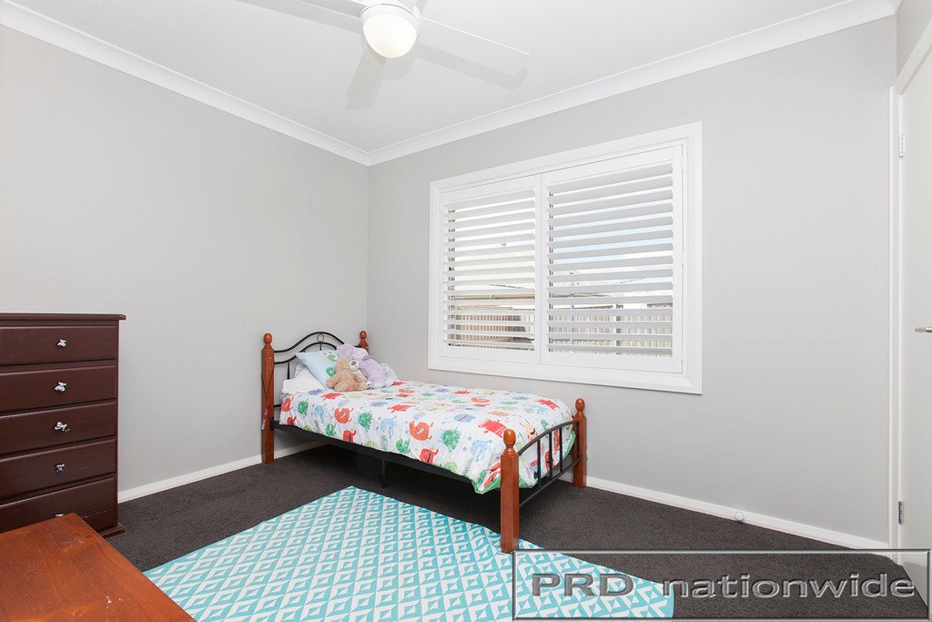 29 Threadtail Street CHISHOLM 23