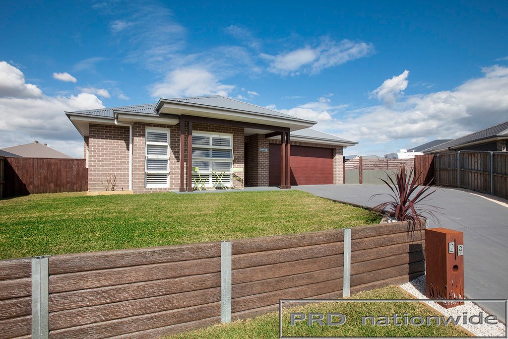 29 Threadtail Street CHISHOLM 26