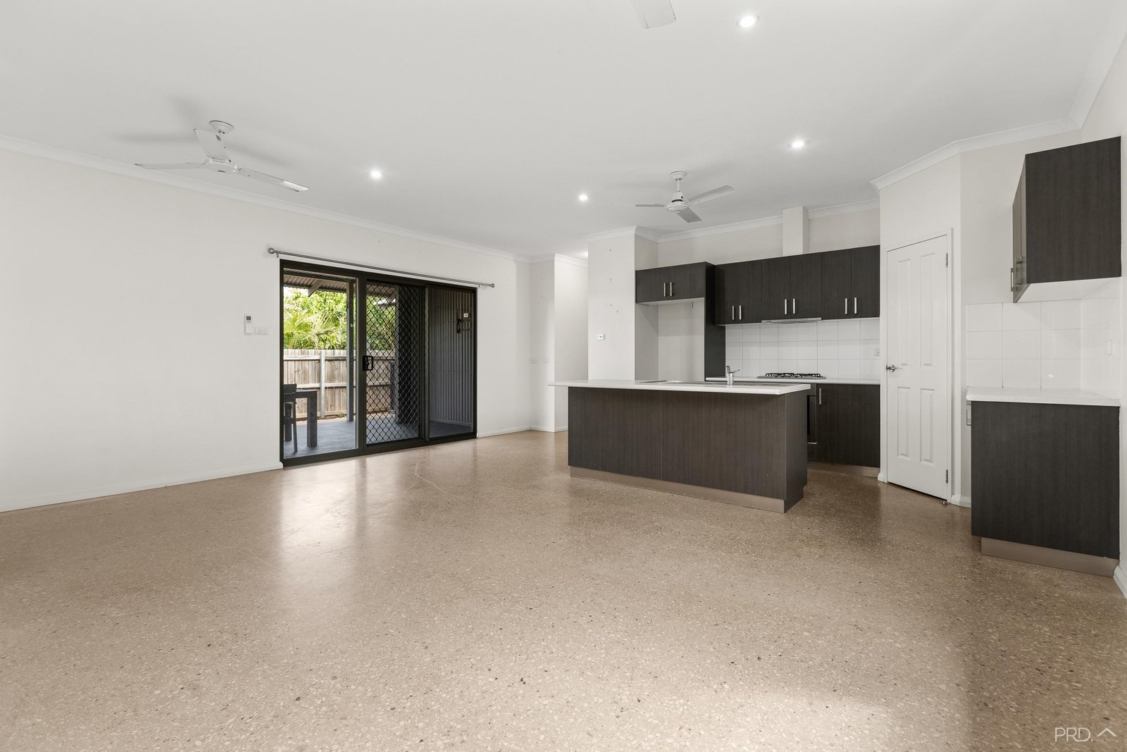 29 Tokumaru Bend BILINGURR 3