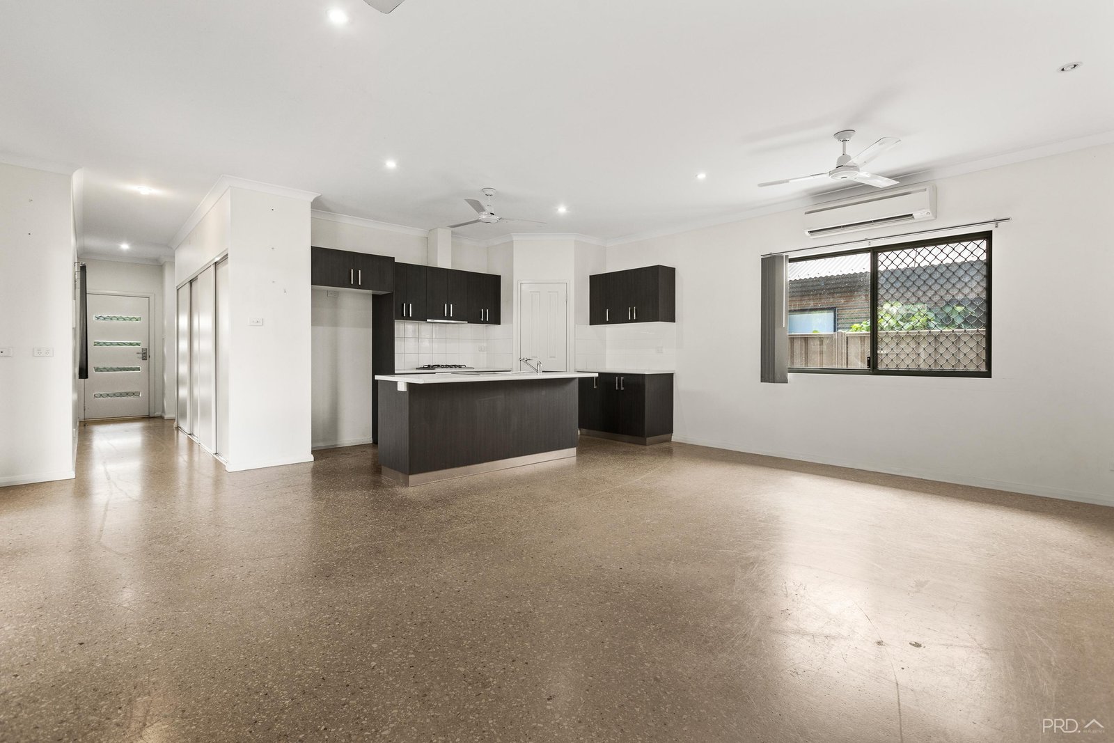 29 Tokumaru Bend BILINGURR 17