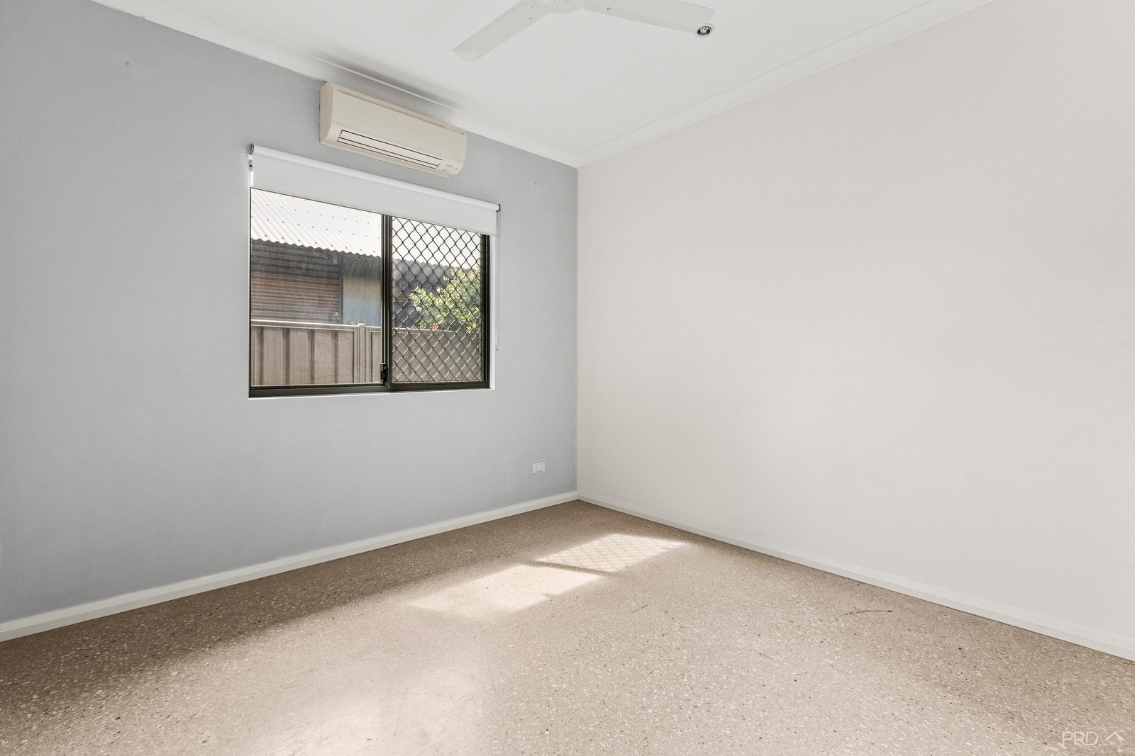 29 Tokumaru Bend BILINGURR 18