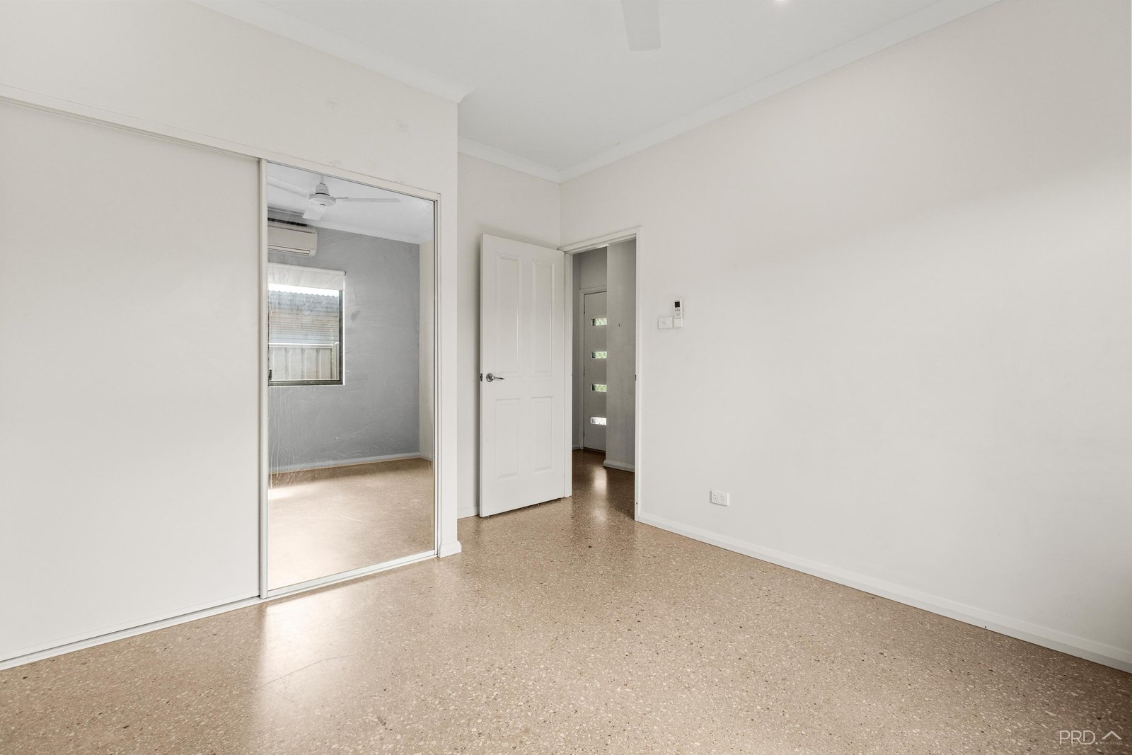 29 Tokumaru Bend BILINGURR 19