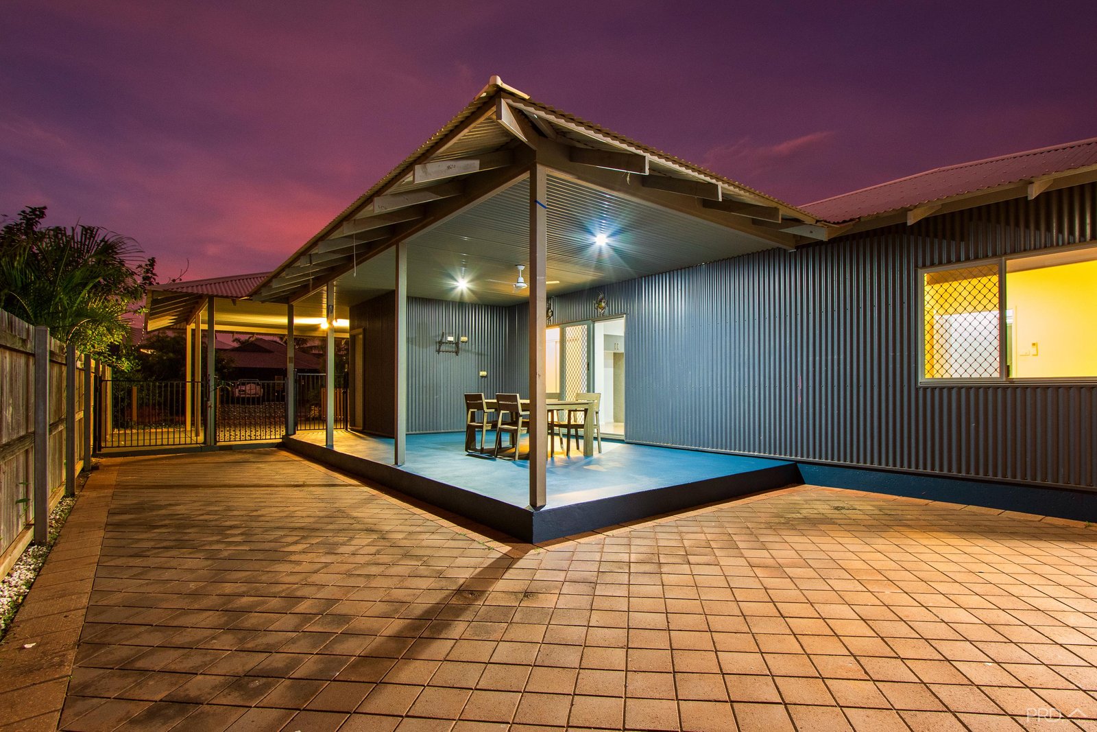 29 Tokumaru Bend BILINGURR 24