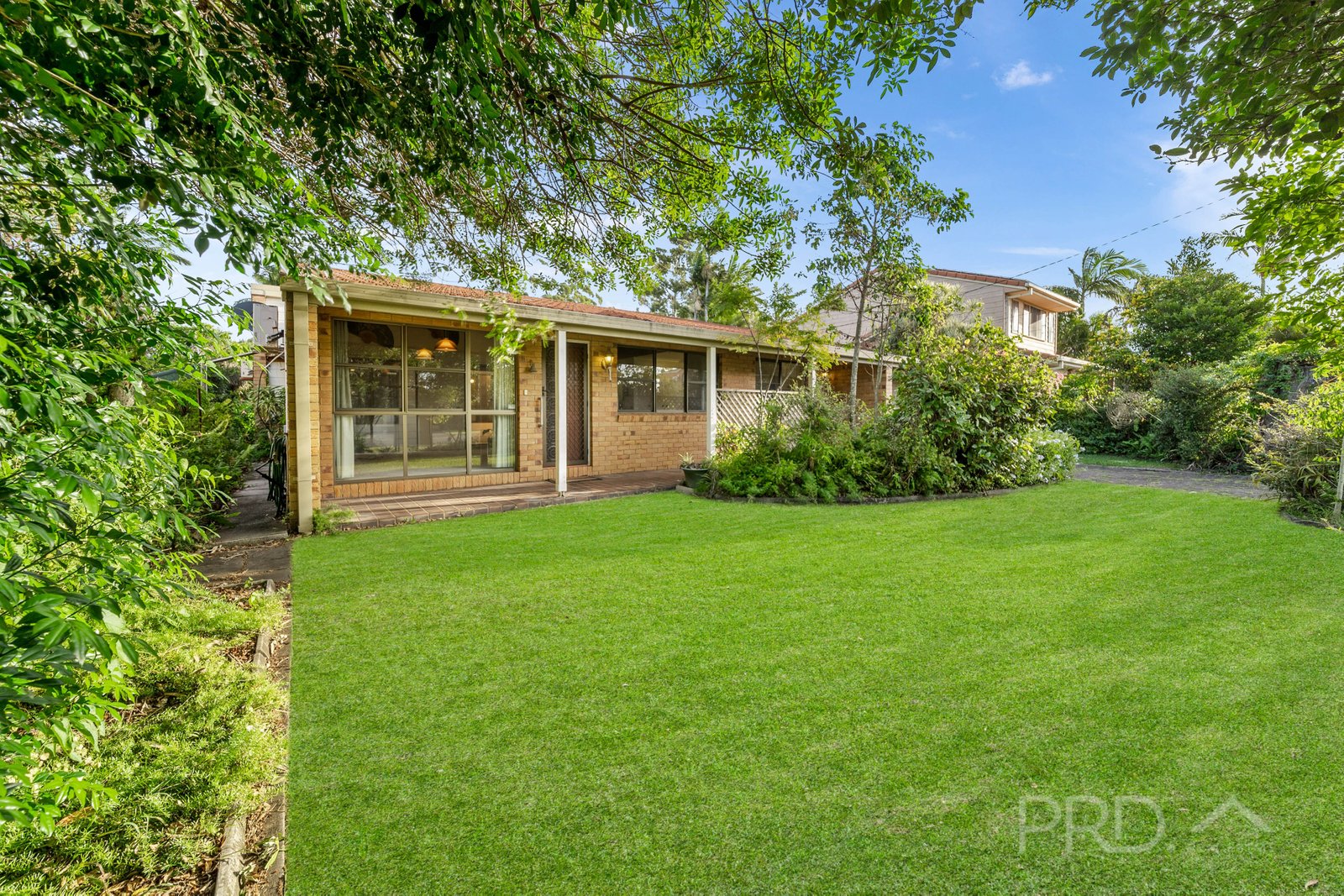 29 TORQUAY Road REDLAND BAY 2