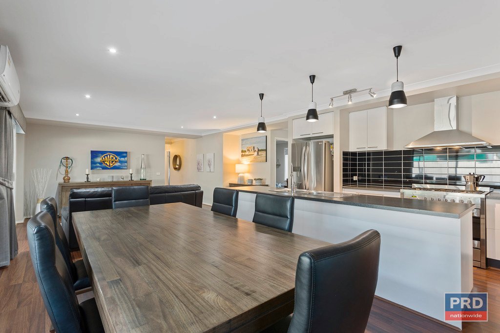 29 Torrens Street MARONG 8